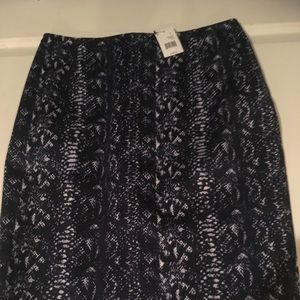 Tahari pencil skirt -brand new